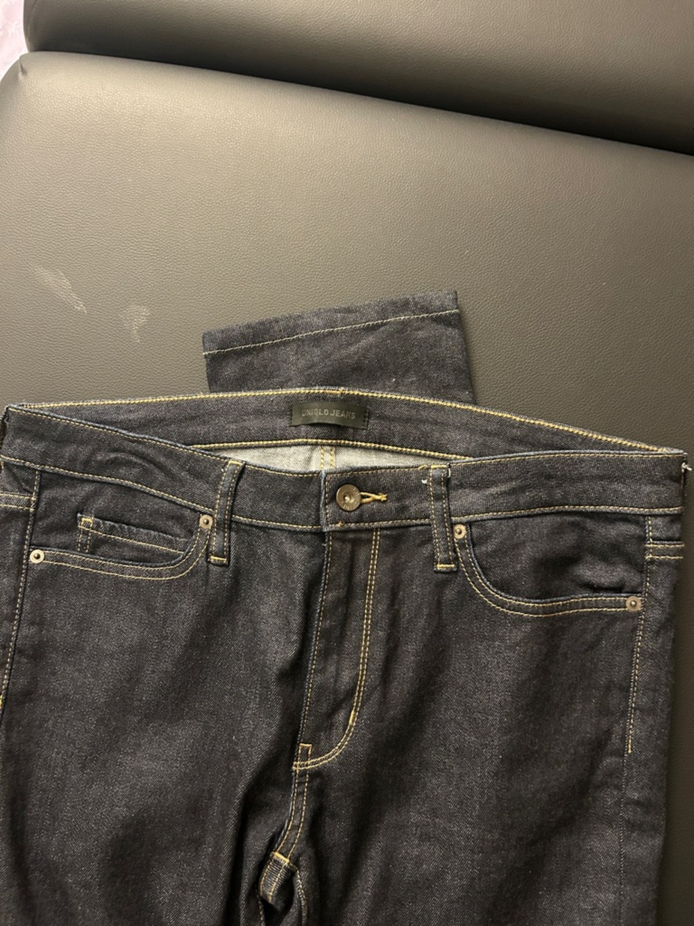 Uniqlo Women's Straight Jeans in Dark Indigo with Yellow Stitching